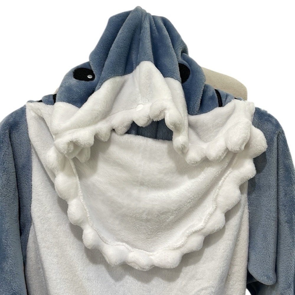 NWOT Shark Plush One Piece Oversized Footie Pajama Costume SZ XS Grey White - Picture 8 of 10